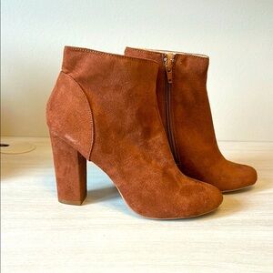 Faux suede Ankle Boots - brown cinnamon in size 8